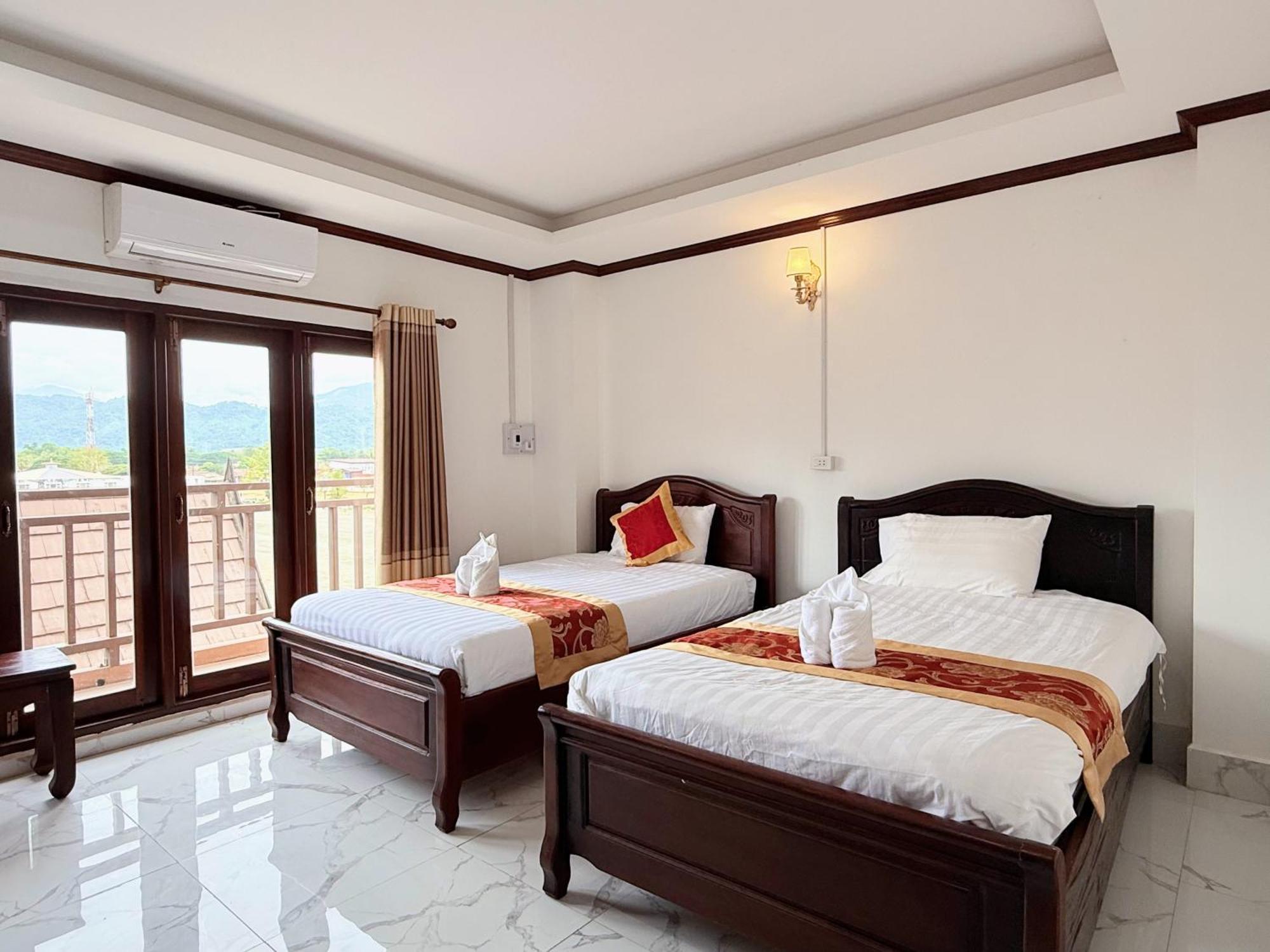 Vangvieng Sisavang Mountain View Hotel Vang Vieng Eksteriør bilde