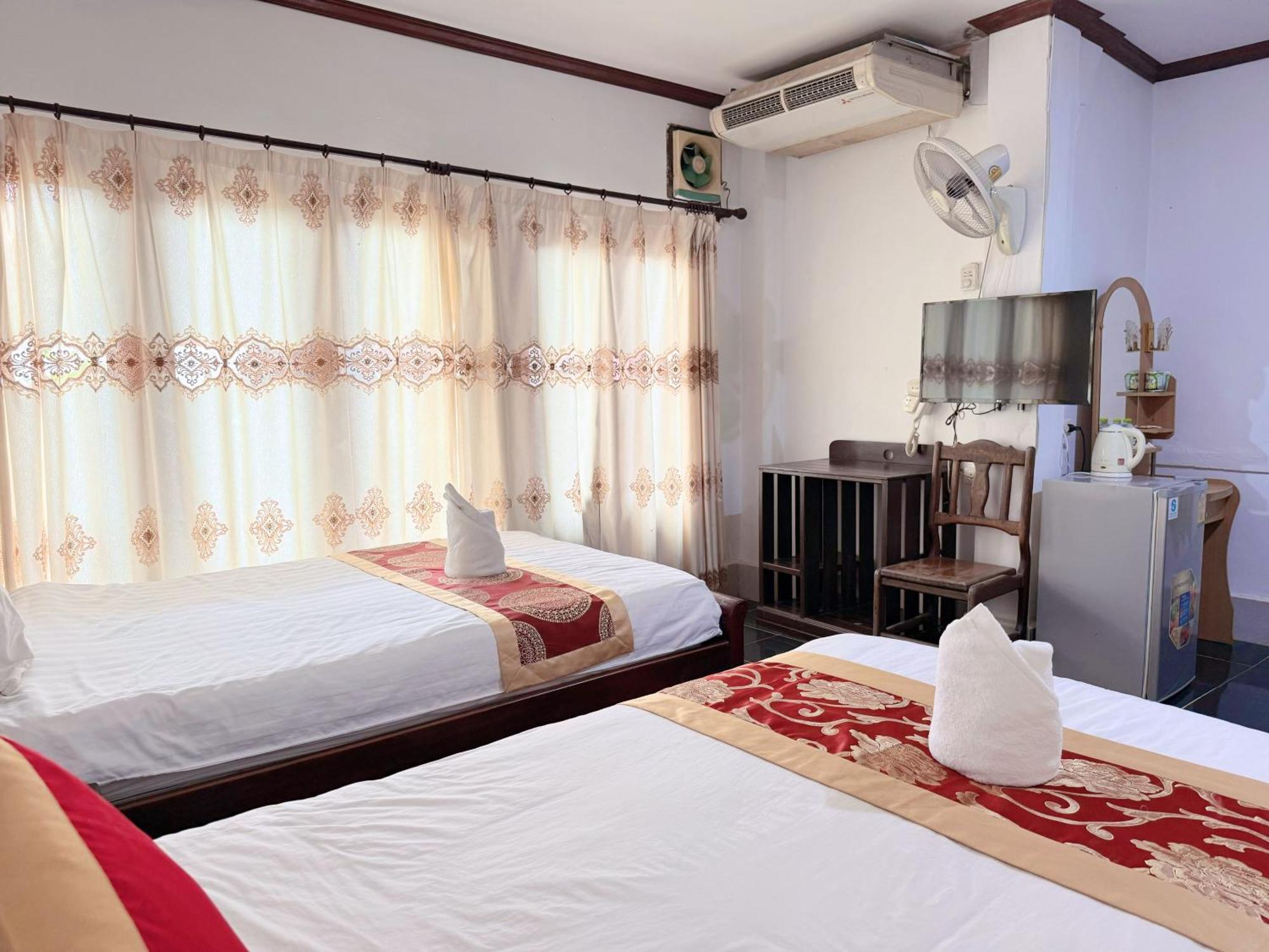 Vangvieng Sisavang Mountain View Hotel Vang Vieng Eksteriør bilde